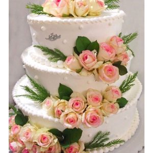 کیک عروسی خامه ای سه طبقه