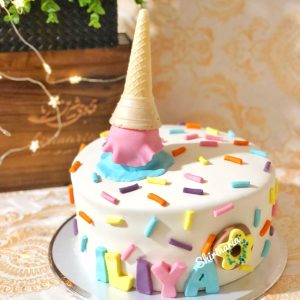 کیک تولد بستنی قیفی