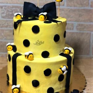 کیک تولد زنبوری دو طبقه