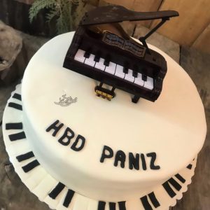 کیک تولد پیانو