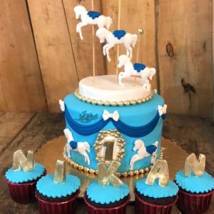 کیک تولد کراسل آبی