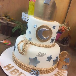 کیک دخترانه دوطبقه ماه و ستاره