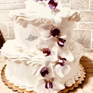 کیک عروسی با تزیین گل