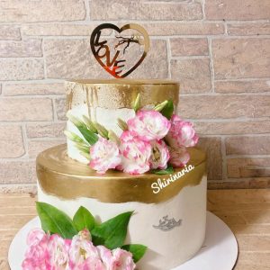 کیک عروسی لاو طوری