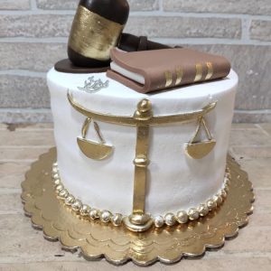 کیک قاضی نمونه