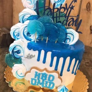 کیک تولد مرنگ آبی